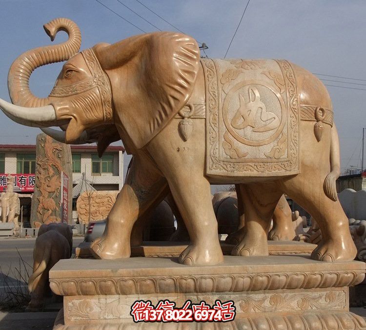 大型黃蠟石雕大象雕塑，為企業、酒店、景觀增添華麗風采