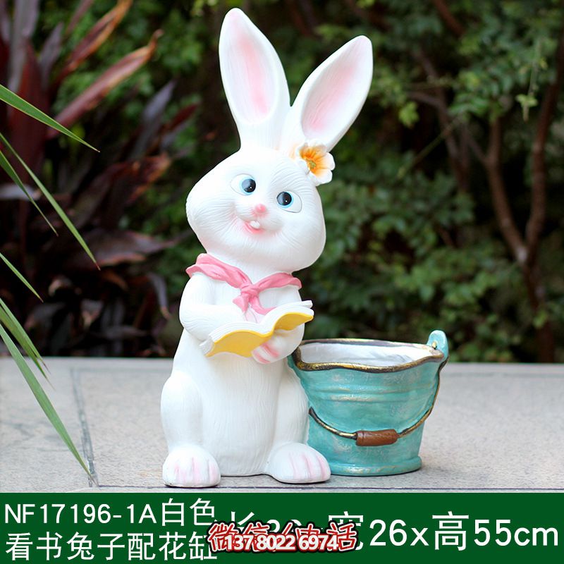 玻璃鋼兔子雕塑，為公園增色