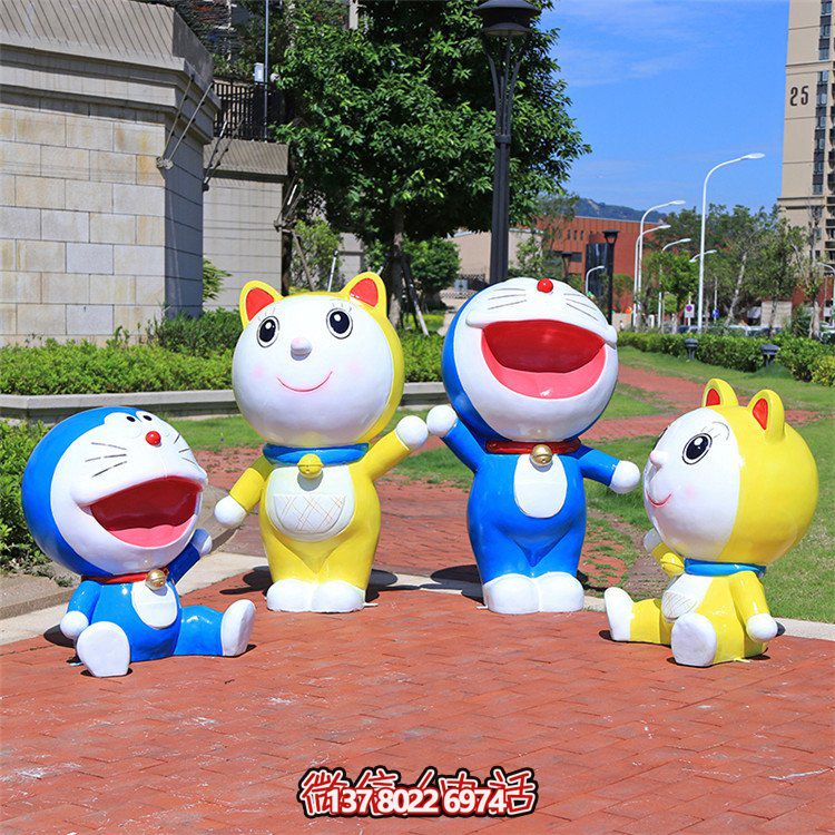 機(jī)器貓卡通動漫雕塑