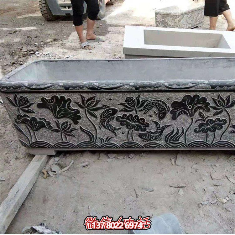 古典風(fēng)格長(zhǎng)方形魚(yú)缸擺件