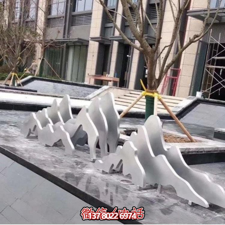 融合唯美抽象，完美裝點(diǎn)小區(qū)景觀的不銹鋼噴泉水池雕塑