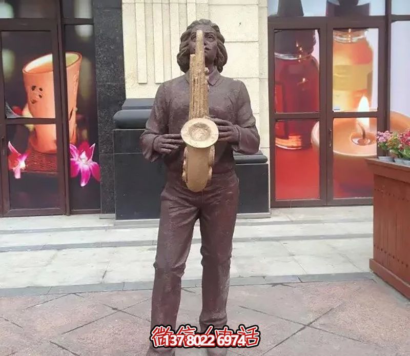 吹嗩吶人物廣場(chǎng)銅雕吹奏雕塑 吹嗩吶人物廣場(chǎng)銅雕吹奏雕塑