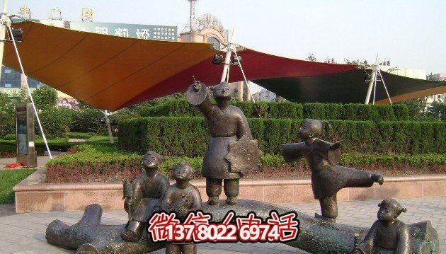 海岸景區(qū)公園仿古做舊兒童放風箏銅雕塑 海岸景區(qū)公園仿古做舊兒童放風箏銅雕塑