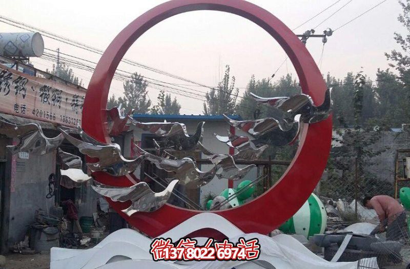 花園玻璃鋼彩繪銅鑄抽象個(gè)性飛翔鴿子雕塑 花園玻璃鋼彩繪銅鑄抽象個(gè)性飛翔鴿子雕塑