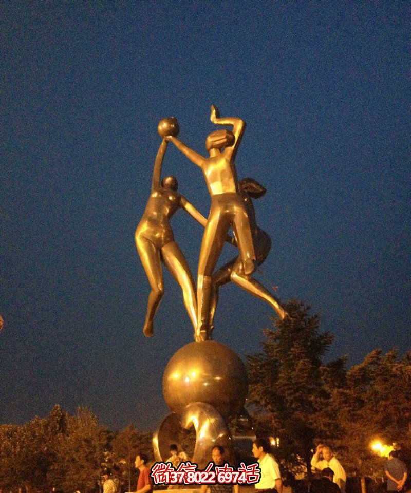 小區(qū)廣場(chǎng)打排球的女孩景觀玻璃鋼仿銅雕 小區(qū)廣場(chǎng)打排球的女孩景觀玻璃鋼仿銅雕